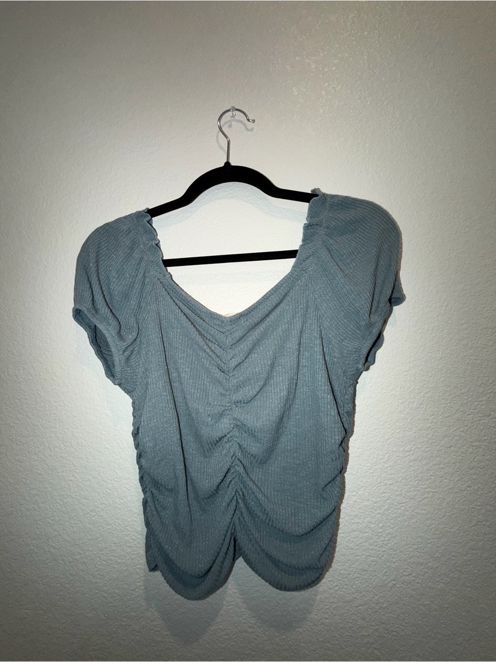 Crop top - Picture 2 of 3